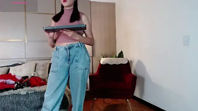 Lina Montclair online show from 09-23-25, 07:54