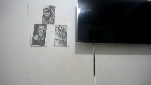 Snapshot of Foxy_Lovex chatting on 02-02-26, 11:15 Foxy Lovex online show from 02-02-26, 11:15