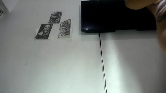 Snapshot of Foxy_Lovex chatting on 02-25-26, 12:33 Foxy Lovex online show from 02-25-26, 12:33