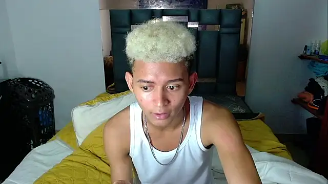 Snapshot of Raam_Star chatting on 03-12-26, 05:45 Raam Star online show from 03-12-26, 05:45