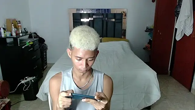 Snapshot of Raam_Star chatting on 02-17-26, 12:35 Raam Star online show from 02-17-26, 12:35