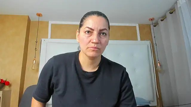 Heidy milf online show from 06-23-26, 08:18
