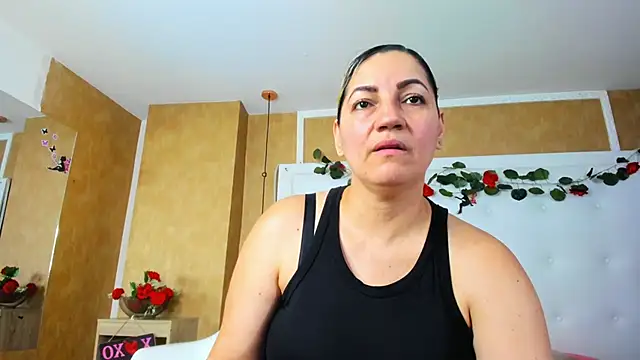 Heidy milf online show from 05-06-26, 08:24