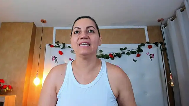 Heidy milf online show from 02-16-26, 08:07