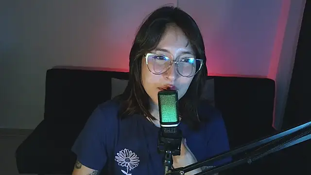 Yulienneg online show from 06-27-26, 03:01