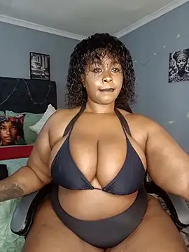 Snapshot of BBW_CUMX chatting on 10-13-25, 04:36 BBW CUMX online show from 10-13-25, 04:36