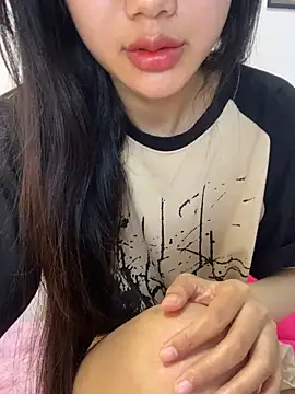 Snapshot of Sexlove_bb chatting on 09-20-25, 02:22 Sexlove bb online show from 09-20-25, 02:22