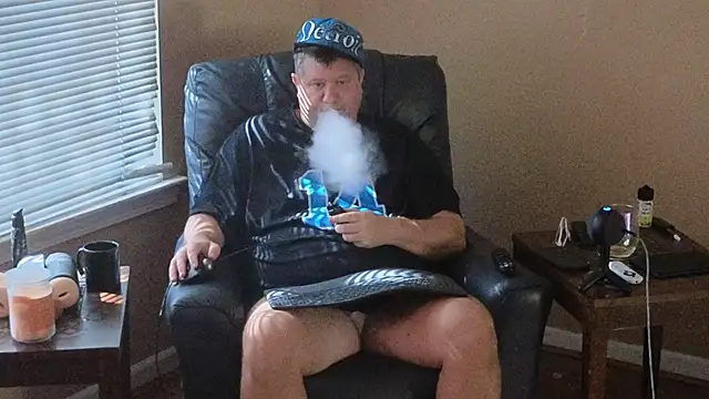 Single White Male online show from 09-28-25, 04:36