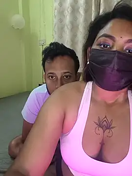 Snapshot of Hot-Sexy-Riya chatting on 02-12-26, 01:05 Hot-Sexy-Riya online show from 02-12-26, 01:05