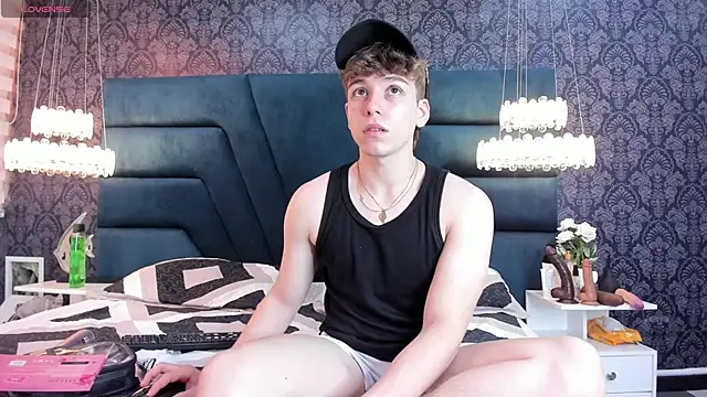 TaylerWhite online show from 12-18-25, 11:36