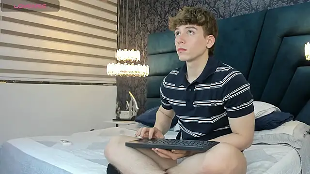 TaylerWhite online show from 03-07-26, 11:38