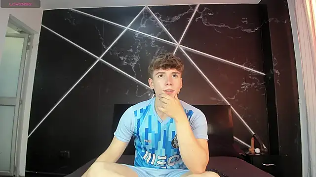 TaylerWhite online show from 11-27-25, 11:54