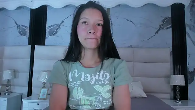 Snapshot of Sophie_Calloway chatting on 02-09-26, 02:04 Sophie Calloway online show from 02-09-26, 02:04