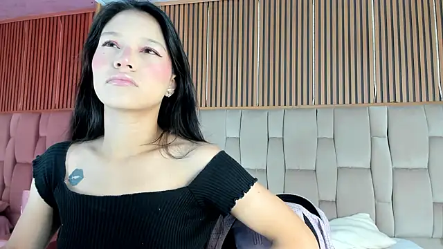 Snapshot of Sophie_Calloway chatting on 02-16-26, 02:05 Sophie Calloway online show from 02-16-26, 02:05