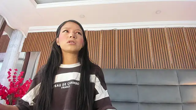 Snapshot of Sophie_Calloway chatting on 01-17-26, 01:47 Sophie Calloway online show from 01-17-26, 01:47