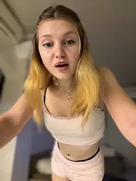 Emaline Fane online show from 12-03-25, 06:18