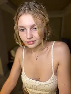 Emaline Fane online show from 09-21-25, 05:18