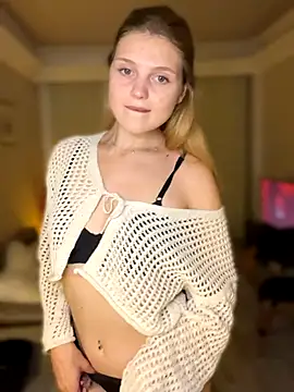 Emaline Fane online show from 10-05-25, 05:14