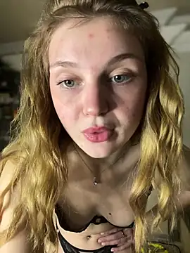 Emaline Fane online show from 07-10-26, 07:58
