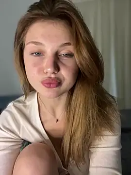 Emaline Fane online show from 03-25-26, 07:13