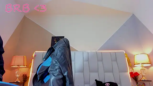 MilkWhore1 online show from 09-27-25, 12:22