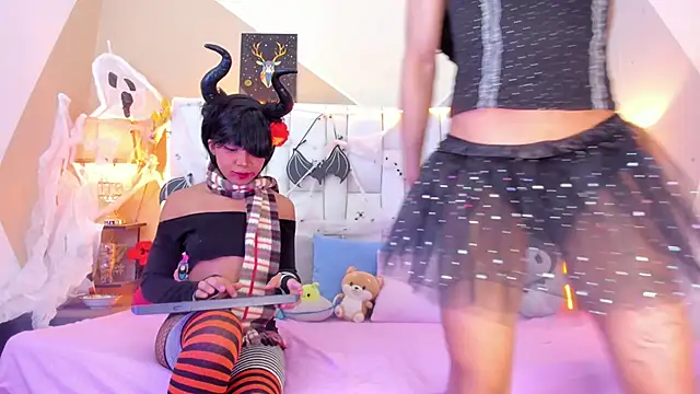 MilkWhore1 online show from 10-31-25, 09:32