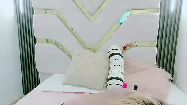 charlotte phaeton online show from 10-07-25, 06:42