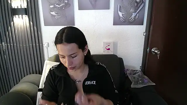 Mia garcia28 online show from 09-30-25, 07:20