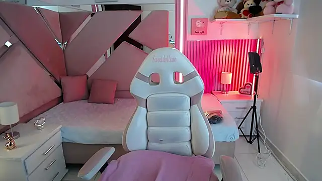 Mia garcia28 online show from 09-20-25, 07:52