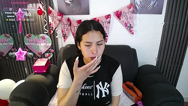 Mia garcia28 online show from 02-16-26, 07:45