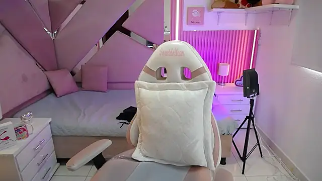 Mia garcia28 online show from 09-29-25, 07:41