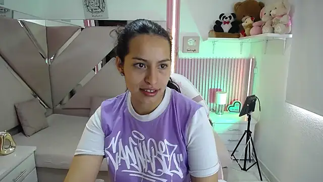 Mia garcia28 online show from 06-13-26, 02:48