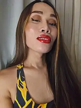 RomanticPearlTS online show from 05-25-26, 01:54