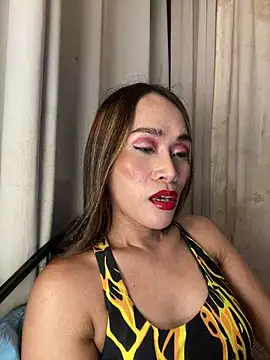 RomanticPearlTS online show from 04-18-26, 01:41