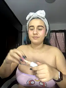 Snapshot of Lana_Herondale chatting on 10-29-25, 09:03 Lana Herondale online show from 10-29-25, 09:03