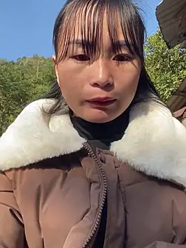 Sunyinn online show from 11-29-25, 01:39