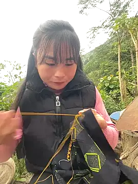 Sunyinn online show from 12-14-25, 01:45