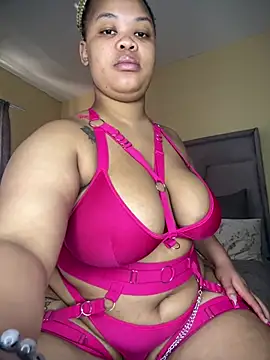 Snapshot of Thick_Ass_Barbiie chatting on 07-16-26, 09:17 Thick Ass Barbiie online show from 07-16-26, 09:17