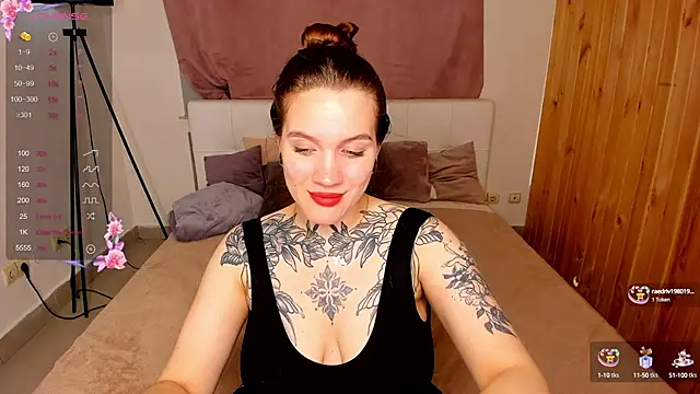 Luna Ver online show from 10-02-25, 03:43