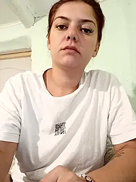 Snapshot of LadyNora chatting on 09-19-25, 04:38 LadyNora online show from 09-19-25, 04:38
