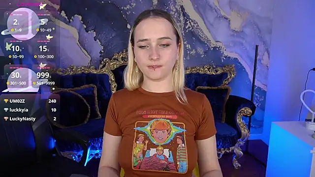 LilElfie online show from 11-23-25, 08:08