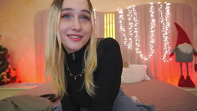 LilElfie online show from 01-07-26, 02:11