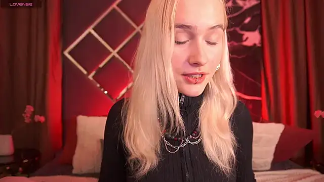 LilElfie online show from 02-16-26, 11:13