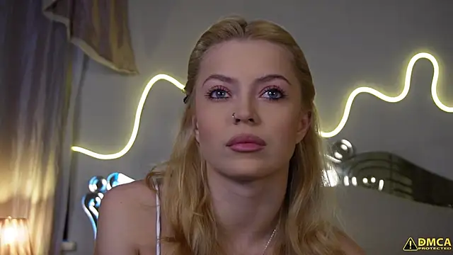 kellypeachcake online show from 11-12-25, 05:22