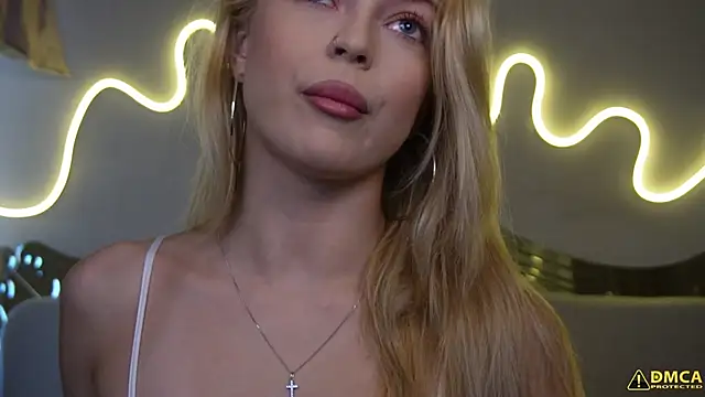 Snapshot of kellypeachcake chatting on 10-08-25, 04:58 kellypeachcake online show from 10-08-25, 04:58