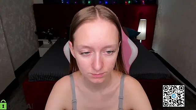 Mia E1fie online show from 02-14-26, 12:00