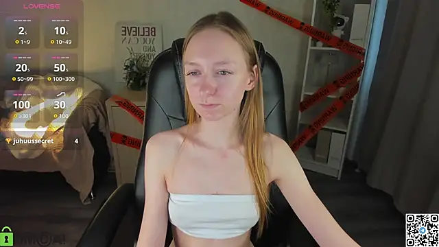 Mia E1fie online show from 10-25-25, 09:30