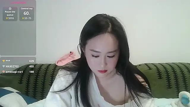 Belinda66 online show from 10-25-25, 02:17