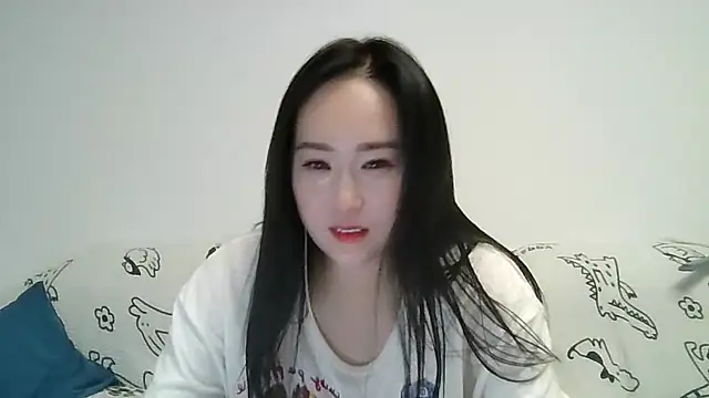 Belinda66 online show from 10-18-25, 01:35