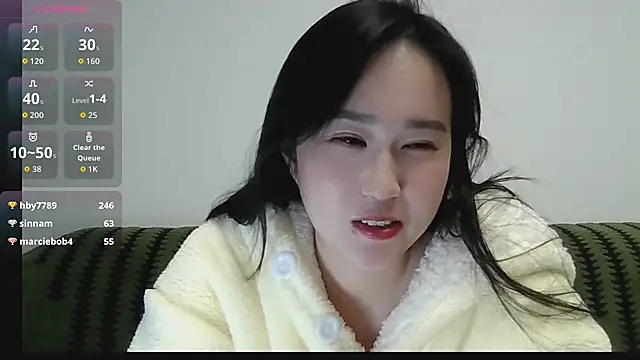 Belinda66 online show from 12-19-25, 02:30